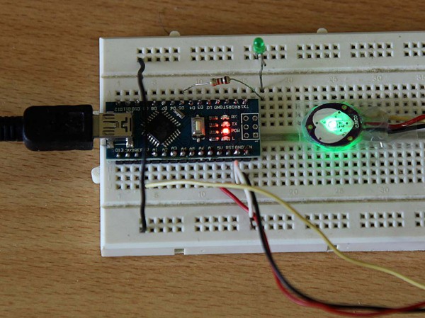 Rangkaian Arduino dengan sensor detak jantung