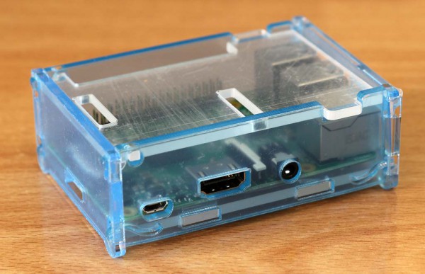 Kotak akrilik untuk Raspberry Pi 2 model B
