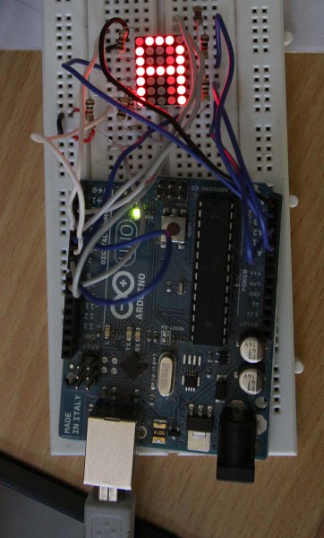 Arduino Uno dan LED matrix 5x7