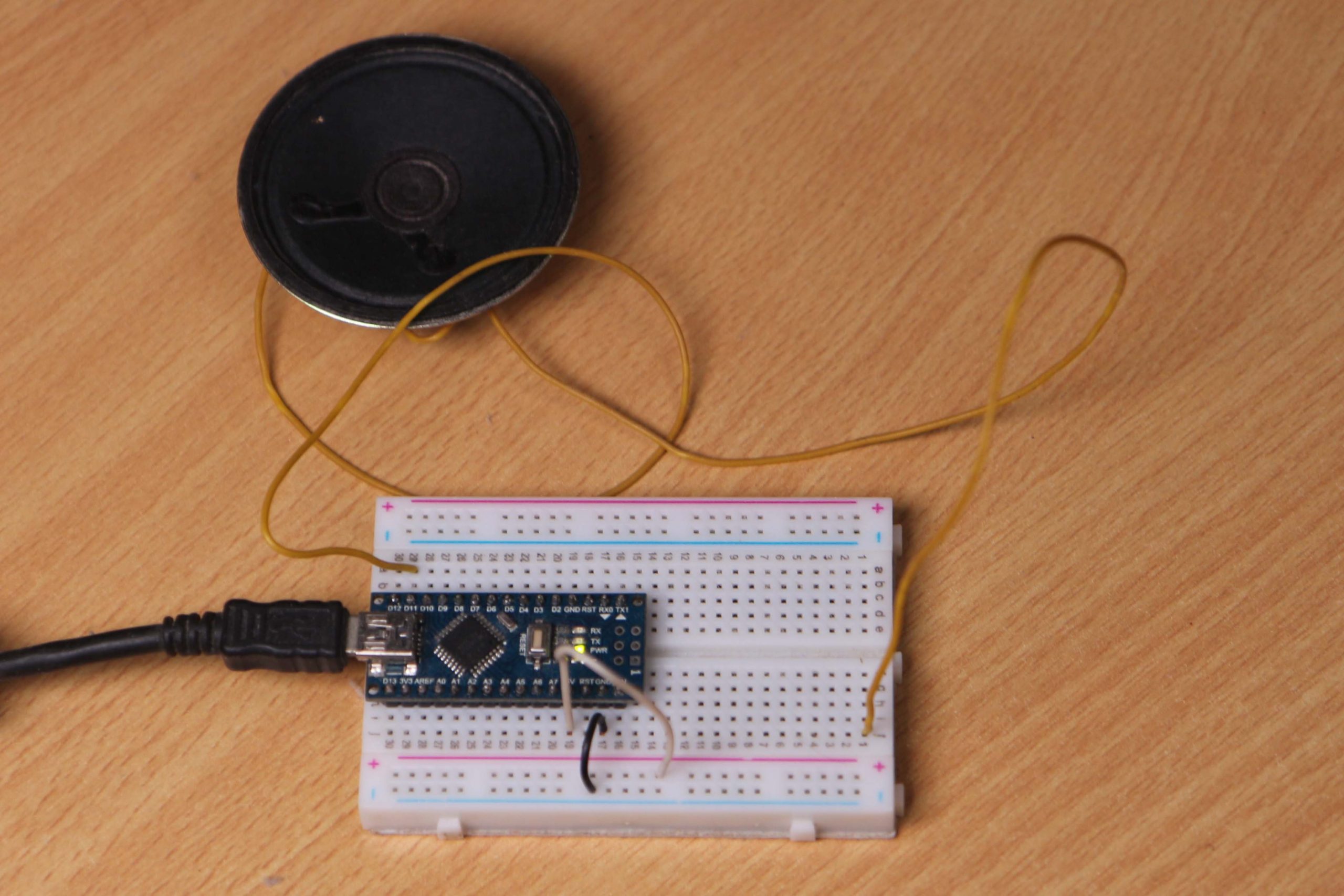 Rangkaian pembangkit suara burung dengan Arduino