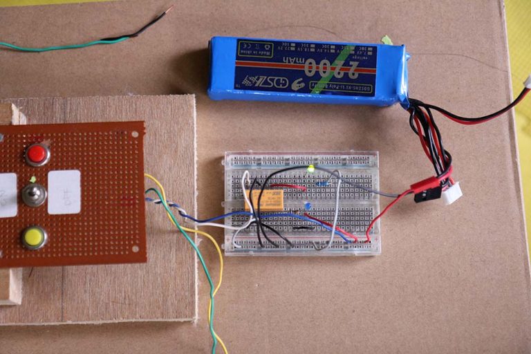 Percobaan Rangkaian Relay 12 volt - Elektrologi