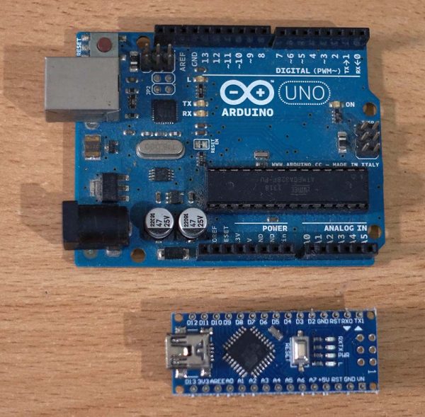 Arduino UNO dan Arduino Nano